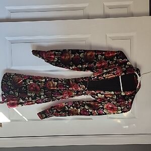 Floral Long Sleeve Velvet Wrap Dress